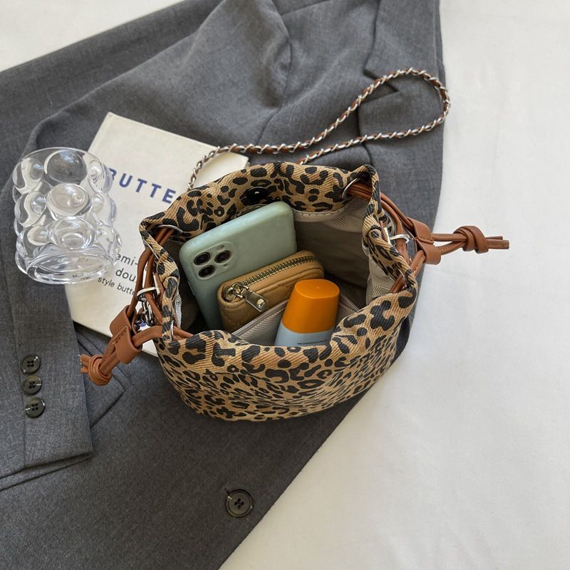 Luipaardprint 2024 draagbare Koreaanse stijl emmer opbergtas voor dames_voghion.com