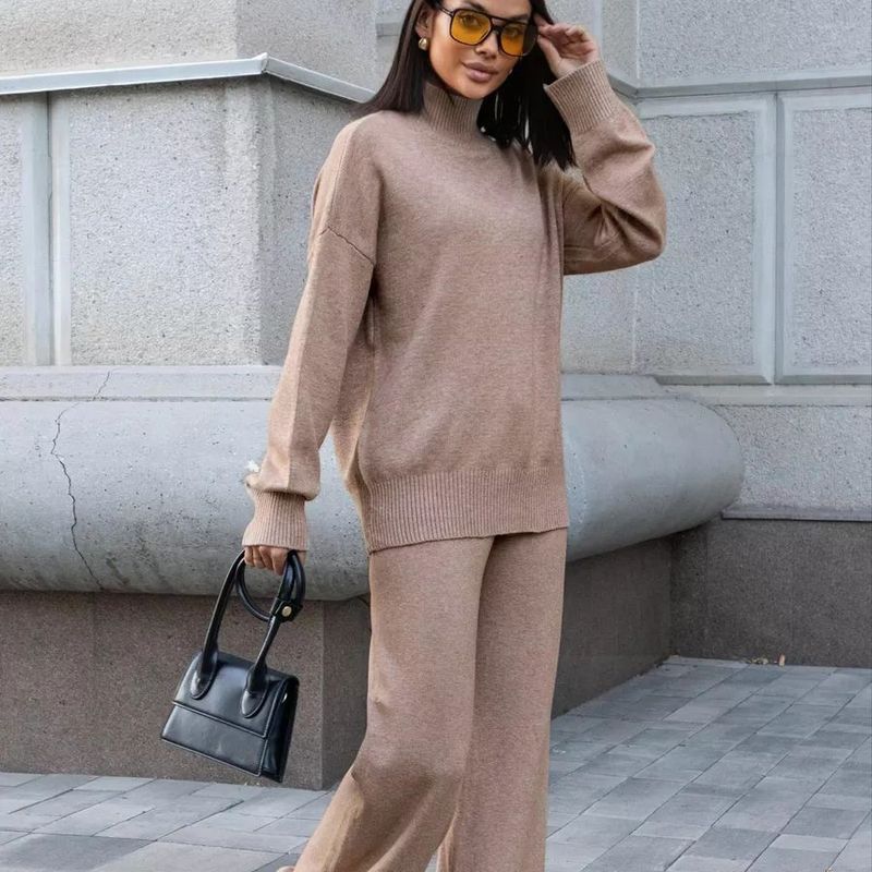 Completo trendy con maglione e pantaloni in maglia – Manica lunga e pantaloni a vita alta (misto poliestere-spandex, dettagli con lacci, beige, marrone)_voghion.com