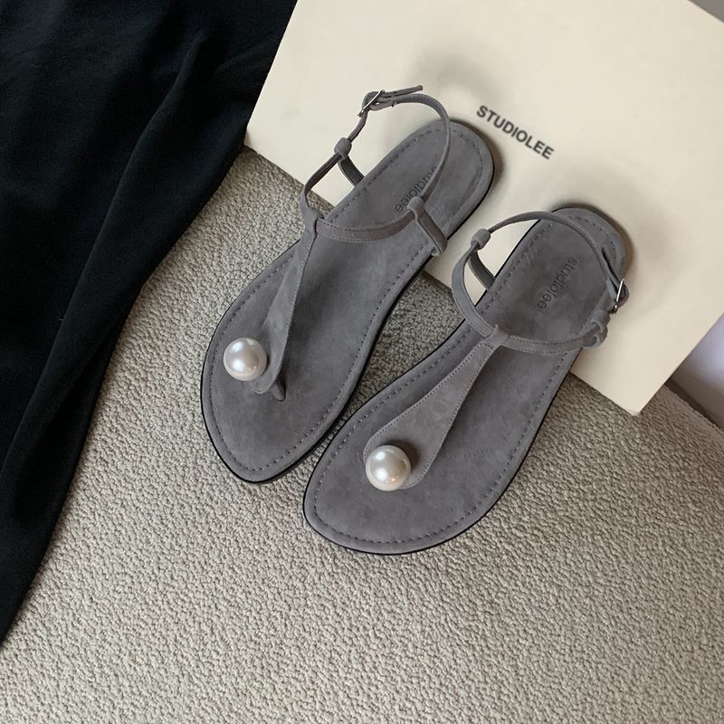 Instant Grape Mom – Vielseitige, edle, minimalistische Echtlederjacke im gleichen Stil mit T-förmigen Riemen und flachen Sandalen_voghion.com