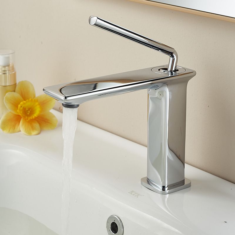 Bathtub Basin Faucet Bathroom Counter Basin Brushed Gold Hot And Cold Splash Proof Faucet_voghion.com