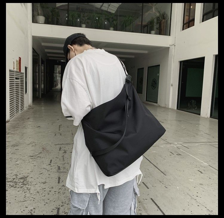 Bag Pure Color Nylon Tide Large Capacity Men's Bag_voghion.com