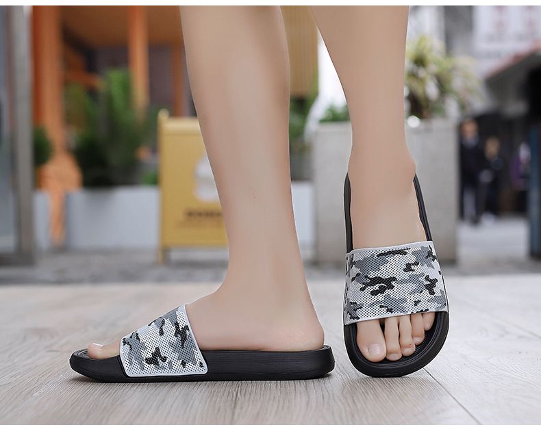 Men's lightweight, anti slip, quick drying outdoor slippers in large 47, straight drag size 46_voghion.com