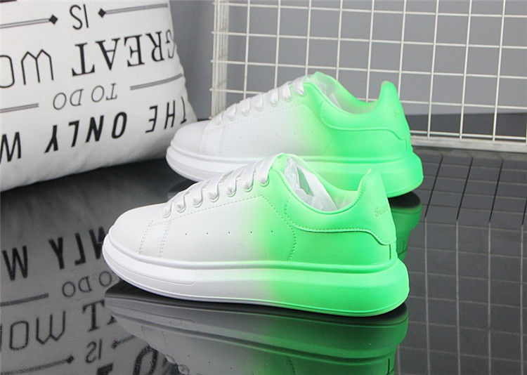 Online Rote, sich allmählich verändernde kleine weiße Damen-Herbst-Neupaar-Boardschuhe mit dicker Sohle im Jahr 2022_voghion.com