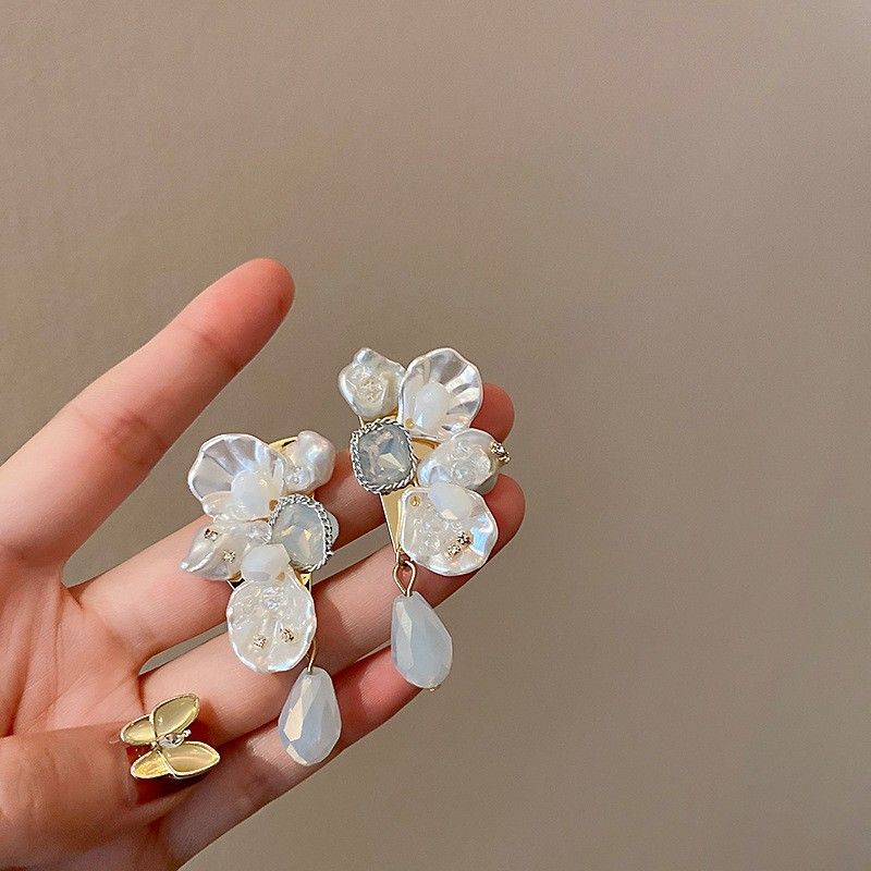 Orecchini Silver Needle, freschi e dolci fiori, stile nuova vacanza estiva, orecchini di lusso leggeri di Instagram coreano_voghion.com