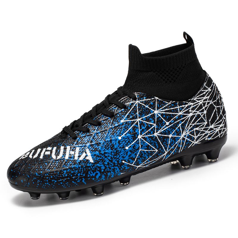 Jugend-Fußballschuhe mit langen, gebrochenen Spikes_voghion.com