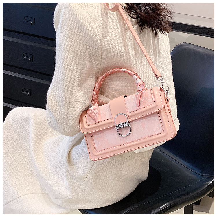 Kesä 2023 Uusi korkealuokkainen brodeerattu käsilaukku Niche Light Luxury Fashion kaikki yhteen olkapäähän sopiva Messenger pieni neliölaukku naisille_voghion.com