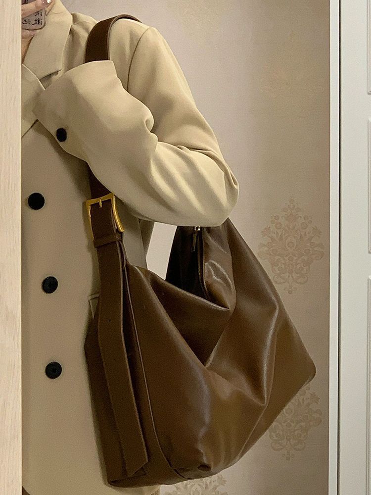 Advanced handbag for women 2023 new fashionable texture shoulder with large capacity popular commuting tote bag_voghion.com