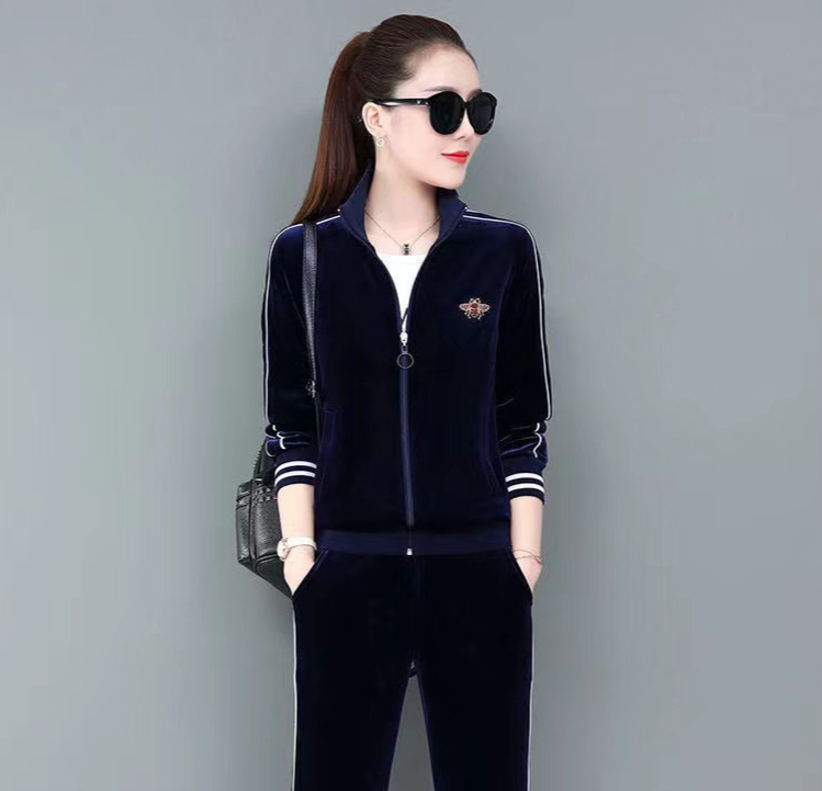 Women's Clothing Middle Aged And Elderly Sportswear Suits Autumn And Winter Gold Velvet Casual Slim Three Piece Suit_voghion.com
