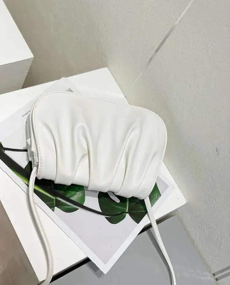 for Women New Small Square Autumn Winter Dumpling Commuting Black Crossbody Handheld Underarm Bag_voghion.com