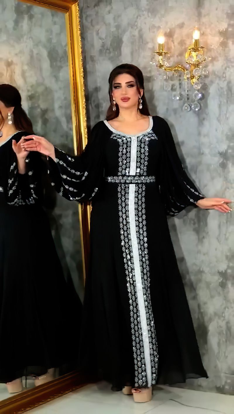 Abbigliamento da donna, abito lungo in chiffon con maniche a sbuffo, stile etnico mediorientale, con cintura e diamanti caldi_voghion.com