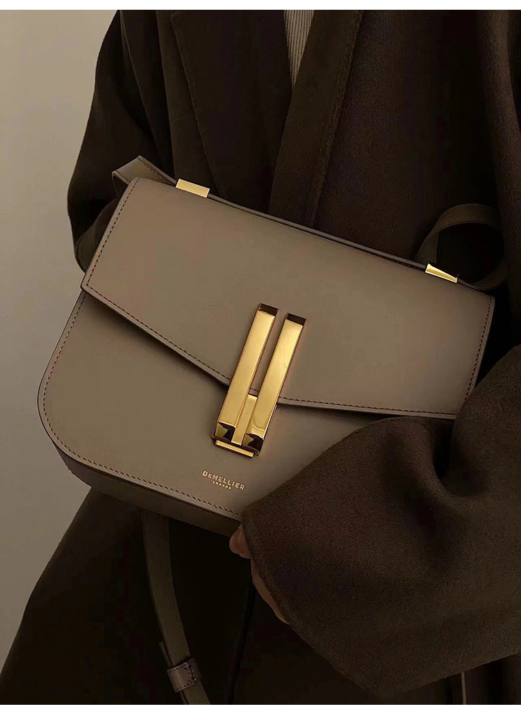 2022 British Niche Brand New Demellier Mulheres Couro Um Ombro Crossbody Leve Luxo Tofu Bolsa_voghion.com