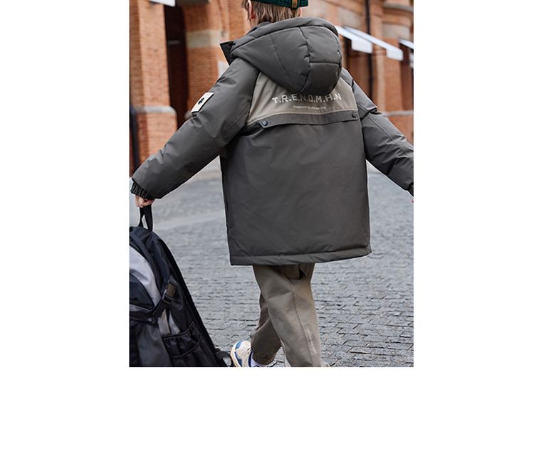 "Giacca invernale da bambino - Cappotto isolante di media lunghezza per bambini (120-160 cm, nero/grigio)"_voghion.com