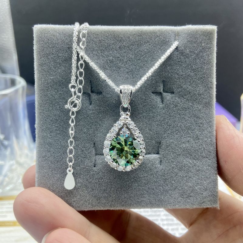 Women's Jewelry Large Carat Super Flash Water Drop Pear Shaped D Grade Moissanite Pendant 3 5 Carat Moissanite Necklace_voghion.com
