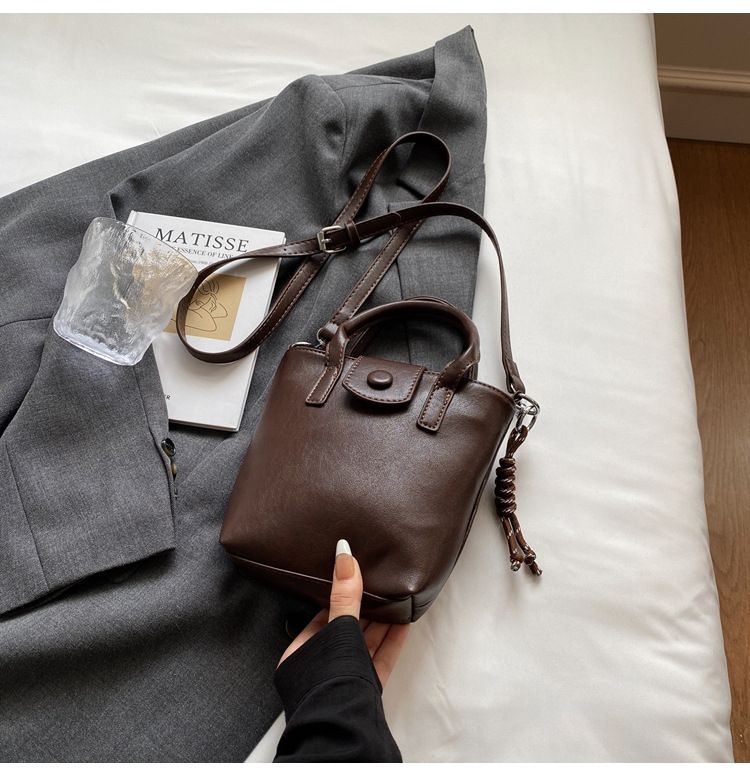 Borsa a tracolla di alta qualità 2024 nuovo design di nicchia mini borsa a secchiello da viaggio con giunture_voghion.com