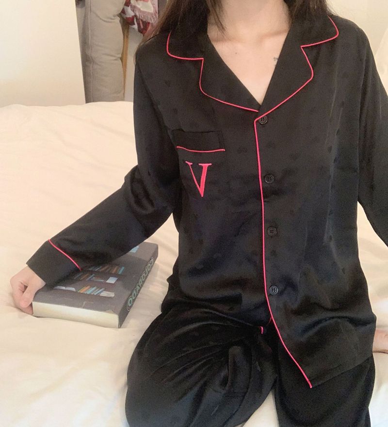 Roupa íntima e pijamas Pijama feminino estilo estampado em V, manga longa de seda, primavera e outono, roupa para casa pode ser usada ao ar livre_voghion.com