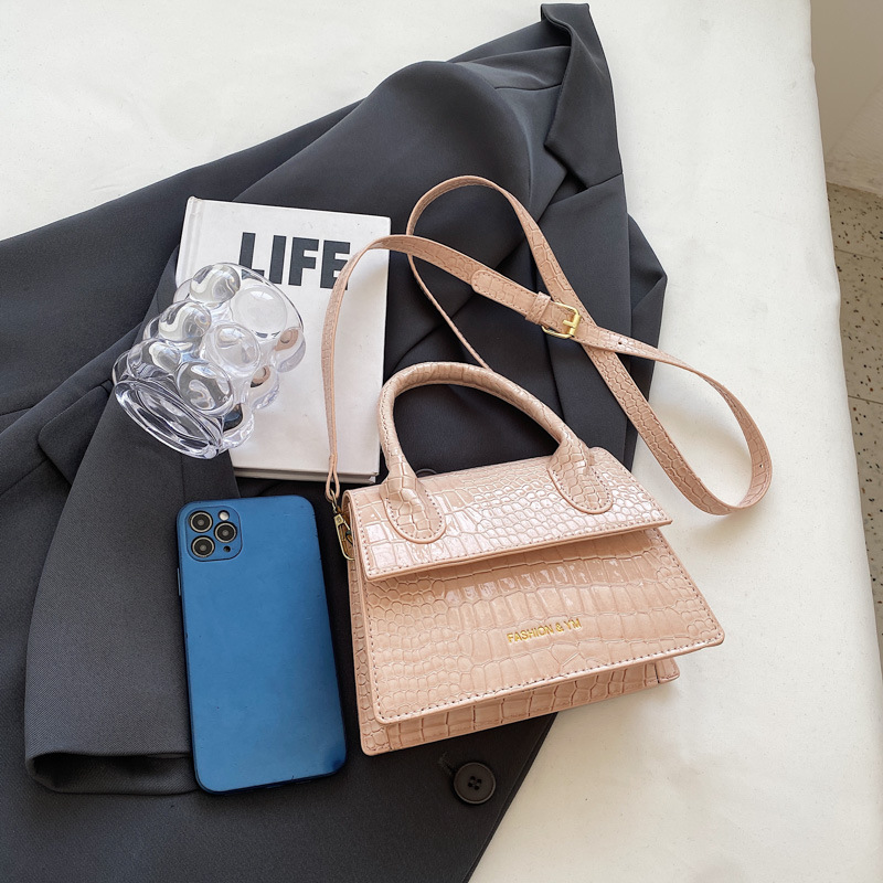 Petit sac carré à motif crocodile transfrontalier pour femme, nouveau sac à bandoulière haut de gamme de style occidental, texture tendance, sac messager, 2023_voghion.com