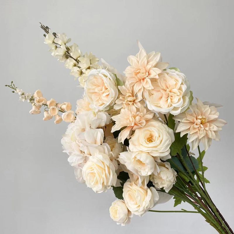 Fleurs artificielles et séchées couleur champagne pour plafond de salle de cérémonie de mariage, guide routier, décoration d'hôtel_voghion.com