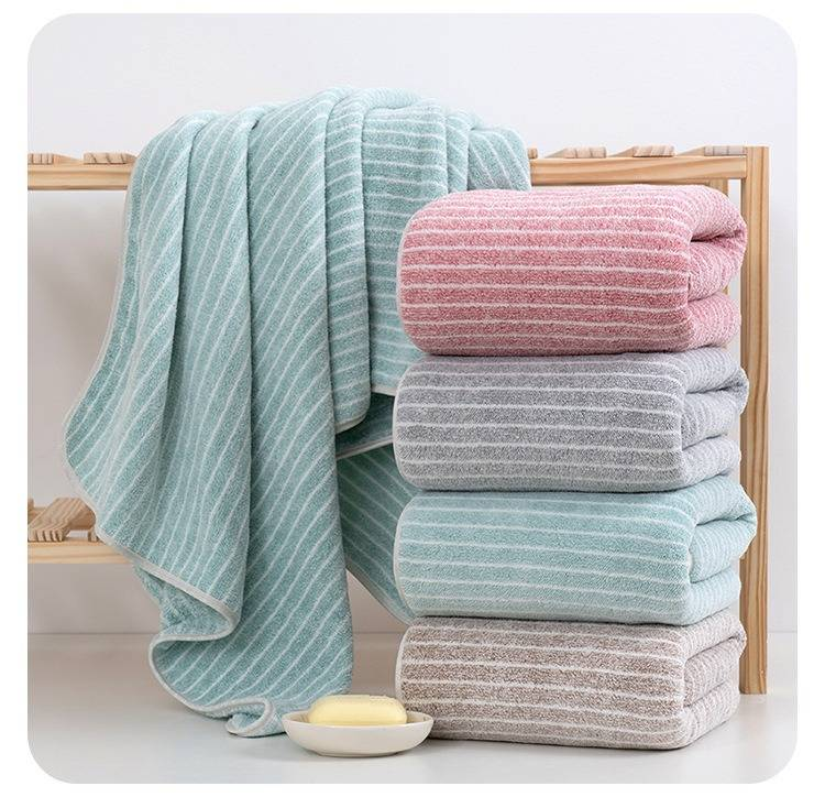 Serviette de bain surdimensionnée en polaire corail épaisse - Super absorbante, séchage rapide, sans peluches_voghion.com