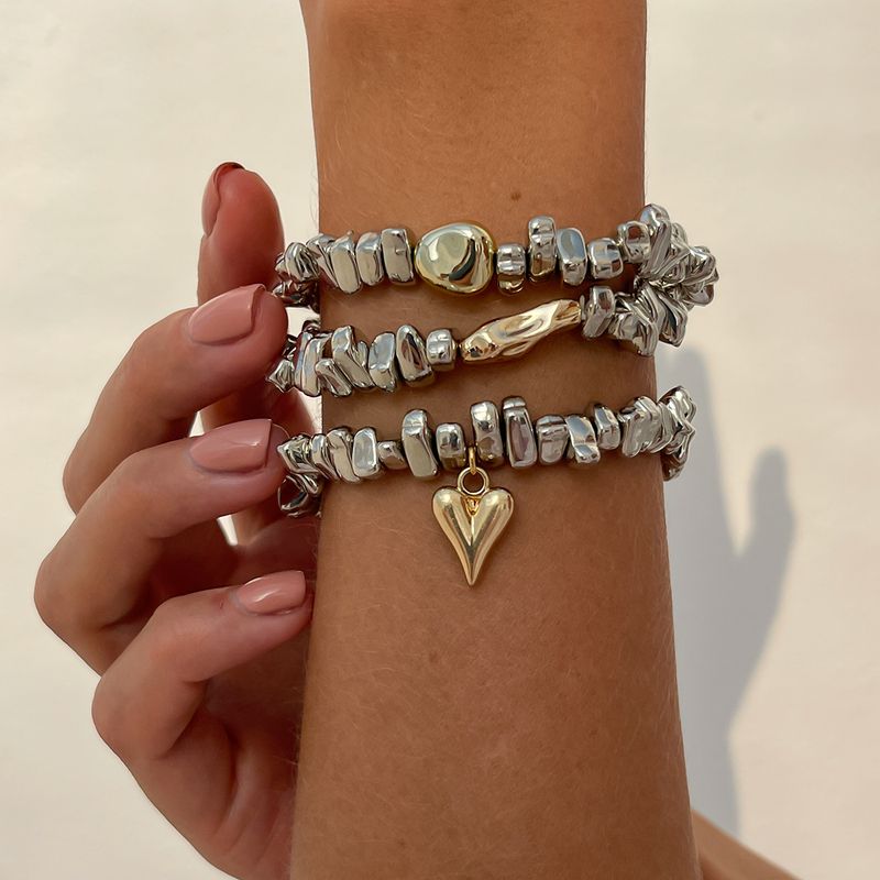 Pulsera apilada con cuentas CCB, con un colgante de corazón de amor, estilo Ins, dulce y fresco, con diseño irregular._voghion.com