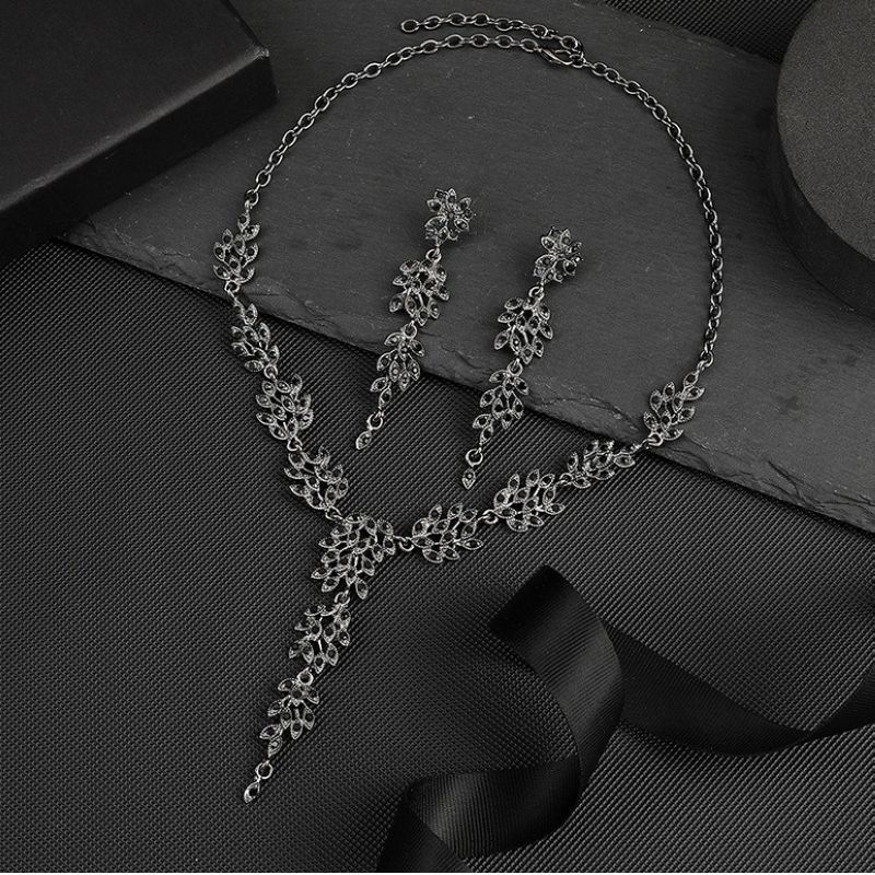 Moda Fiori Cristallo Collana Orecchini Set Abito da Sposa Banchetto di Nozze Accessori Ins_voghion.com