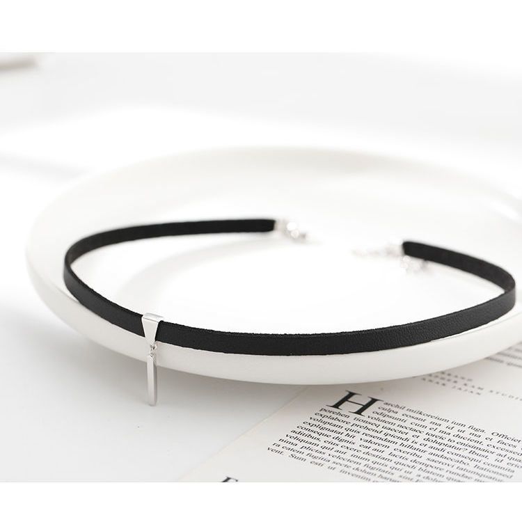 2023 New Chocker Collar Necklace With Internet Celebrity Geometric Design, Black Leather Rope Collarbone Chain, Elegant_voghion.com