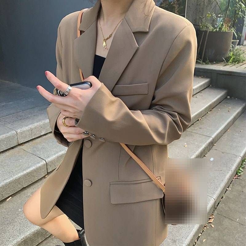 Kadınlar İçin Büyük Boy Blazer – Kore Esintili Günlük Takım Ceket (Bej/Pembe/Siyah/Beyaz) | İşyerinden Hafta Sonuna Kadar Çok Yönlülük_voghion.com