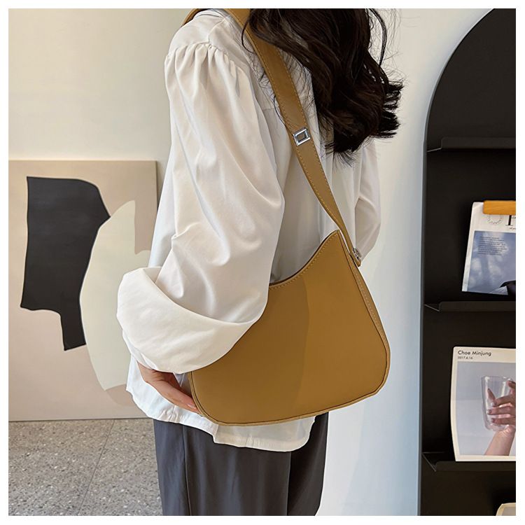 Retro Saddle Bag for Women 2024 New French Fashion Single Shoulder Underarm Bag Solid Color Versatile Crossbody Bag_voghion.com
