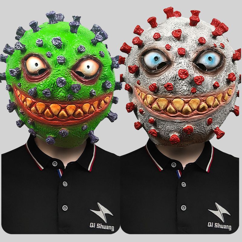 Maschera da travestimento con cappuccio e smorfia horror per coronavirus, parodia di Halloween_voghion.com