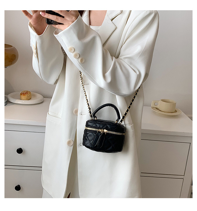 2024 New Fashion Mouth Red Envelope Mini Water Bucket Western style Parent Child Chain Small Fragrant Wind Cross Body_voghion.com