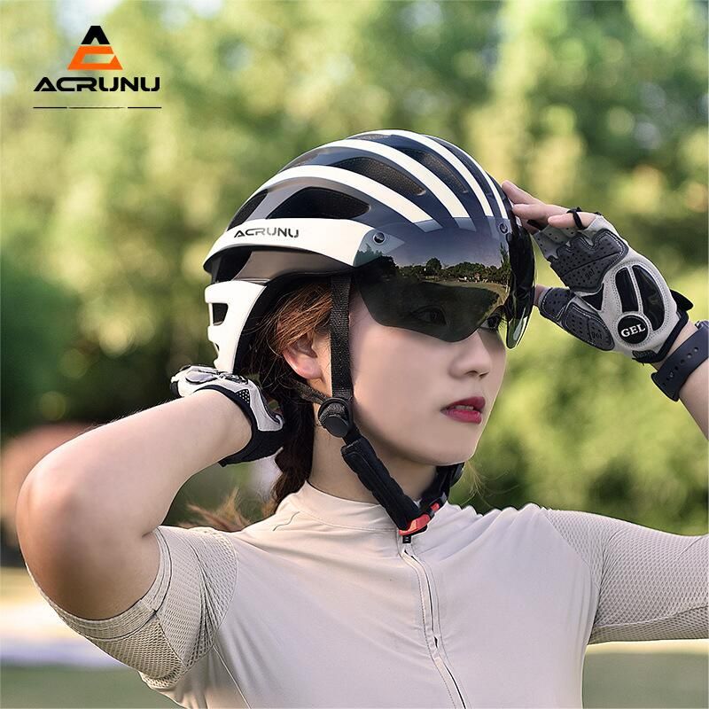 Casque de vélo moulé intégré avec pare-brise et éclairage magnétique_voghion.com