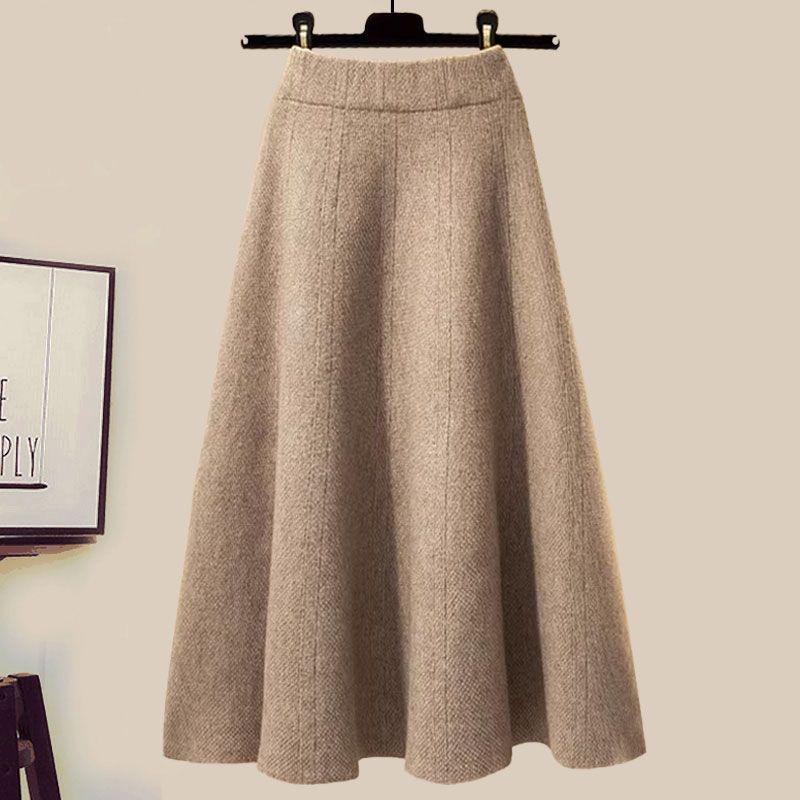 Ensemble en tricot inspiré de Petite Audrey – Ensemble pull slim et jupe midi_voghion.com