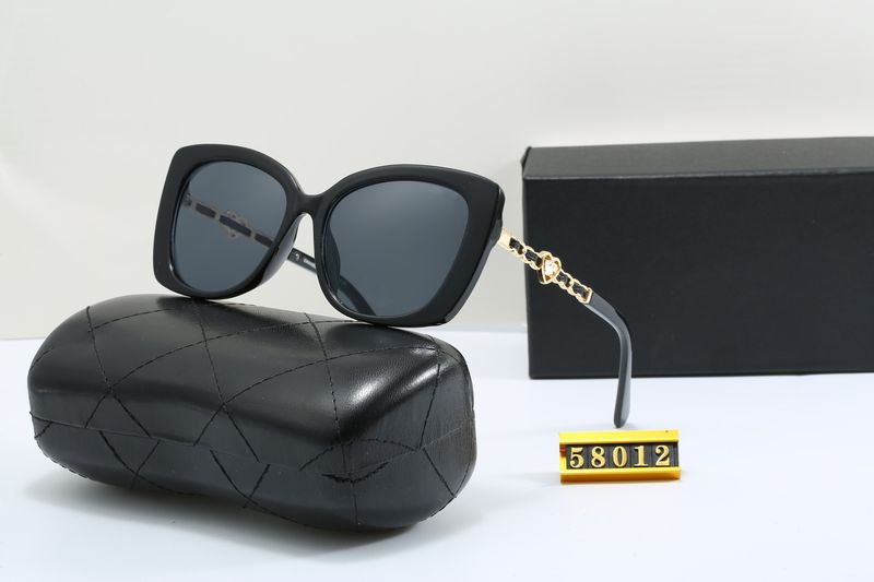 Occhiali da sole firmati da donna classici di lusso con lettere dorate, occhiali da sole alla moda, per esterni, spiaggia, tempo libero, viaggi, guida, occhiali da sole di alta qualità_voghion.com
