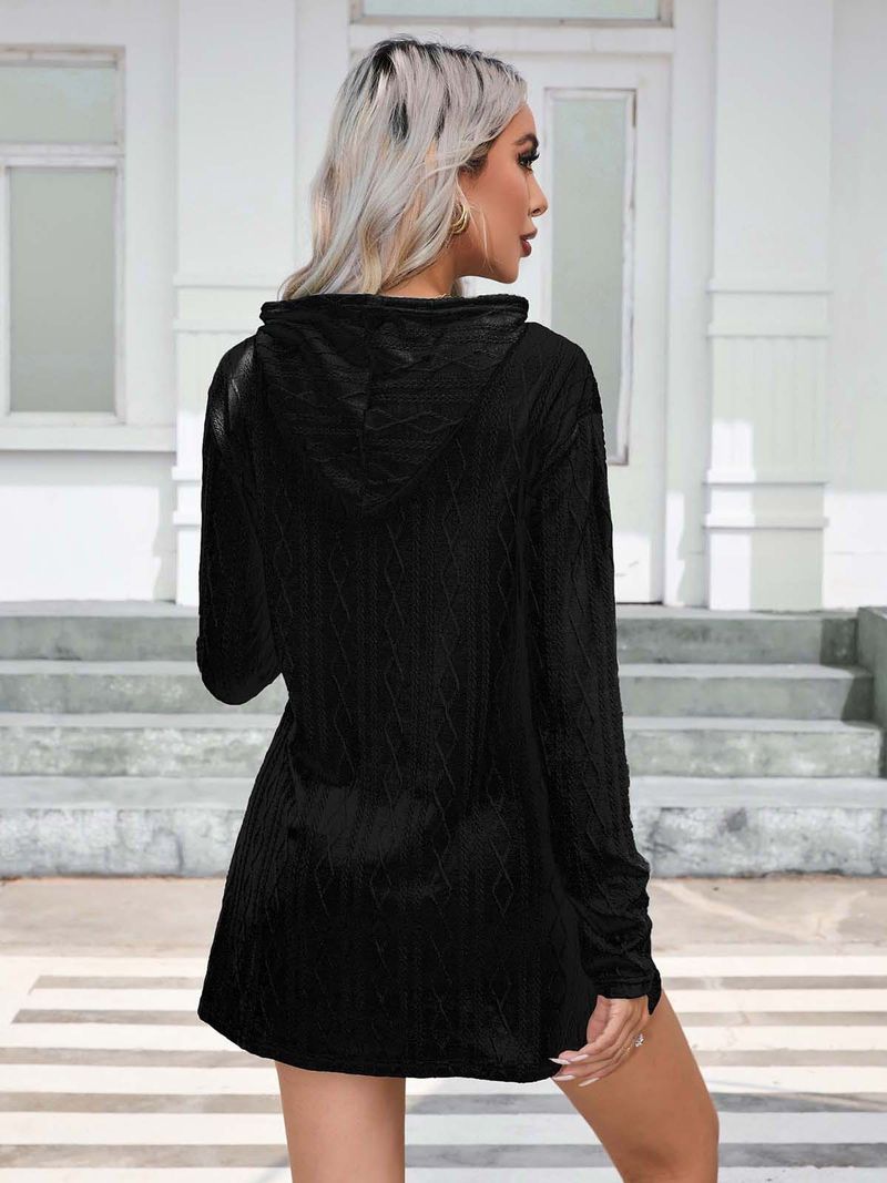 Abito a maniche lunghe con cappuccio in maglia da donna autunno/inverno 2024_voghion.com