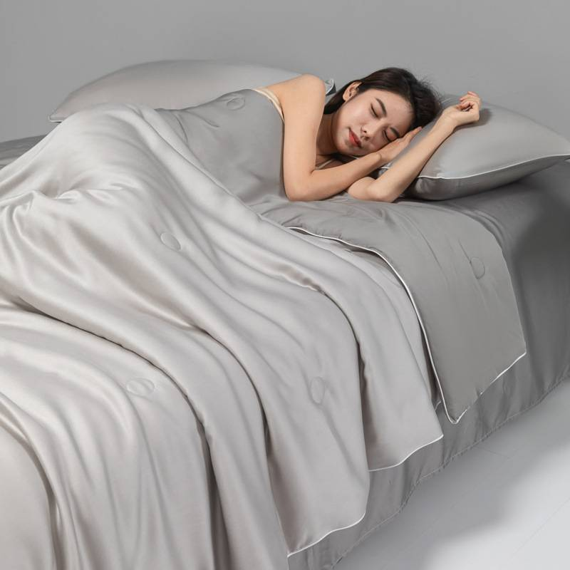 Cooling Washed Silk & Tencel Summer Duvet - Lightweight Air Conditioning Blanket With Dual-Fabric Design_voghion.com