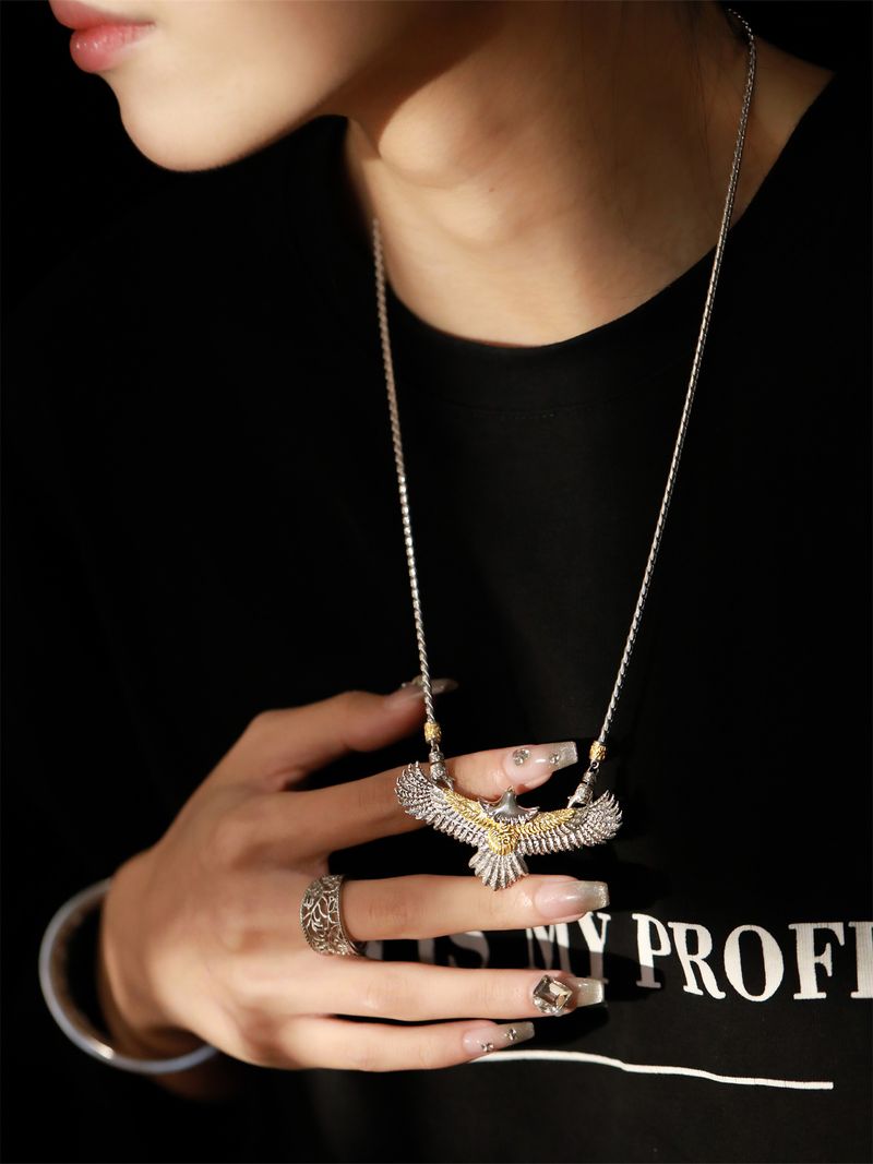 Tang Grass Pattern Double Button Head Dragon Bone Necklace For With Unique Design Sense Autumn/Winter Sweater Chain_voghion.com