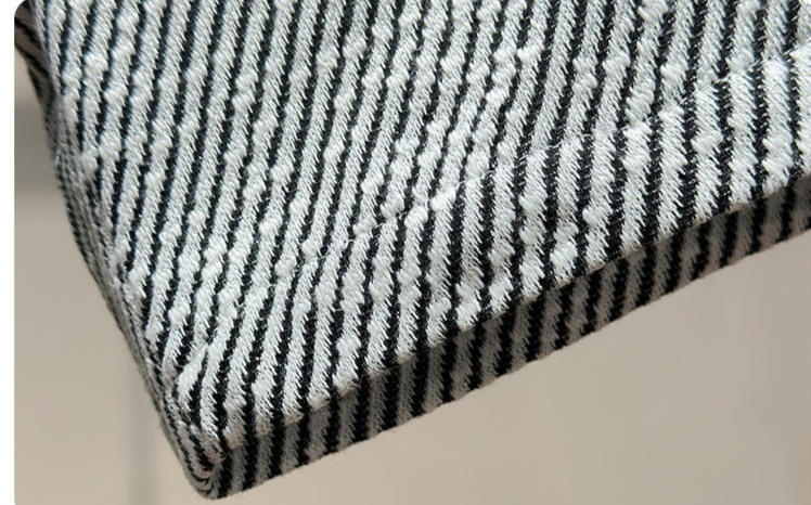 Ropa para hombre Pantalones cortos de alta gama, pantalones cortos casuales de moda elásticos de verano para hombre, pantalones grandes deportivos a rayas, pantalones de playa_voghion.com