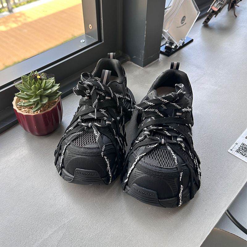 Cinturino con suola spessa a ragnatela per papà e bambina, rete traspirante retrò, scarpe sportive da strada esplosive con cinturino incrociato super hot_voghion.com