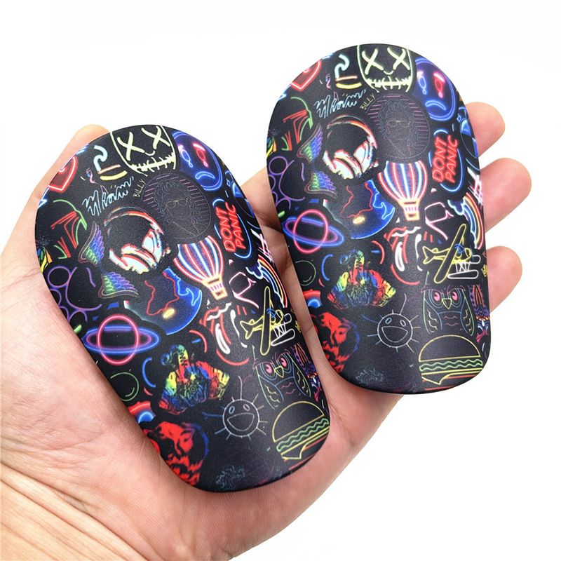 Mini protège-tibias de football pour adultes et enfants - Protège-jambes légers pour le football et la course à pied - Réglables et durables (S/M/L)_voghion.com