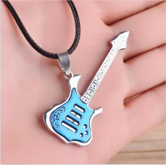 Halskette mit Gitarrenanhänger aus Edelstahl für Herren und Damen, Hip-Hop-Musikelemente, Schmuck, Abschlussgeschenke_voghion.com