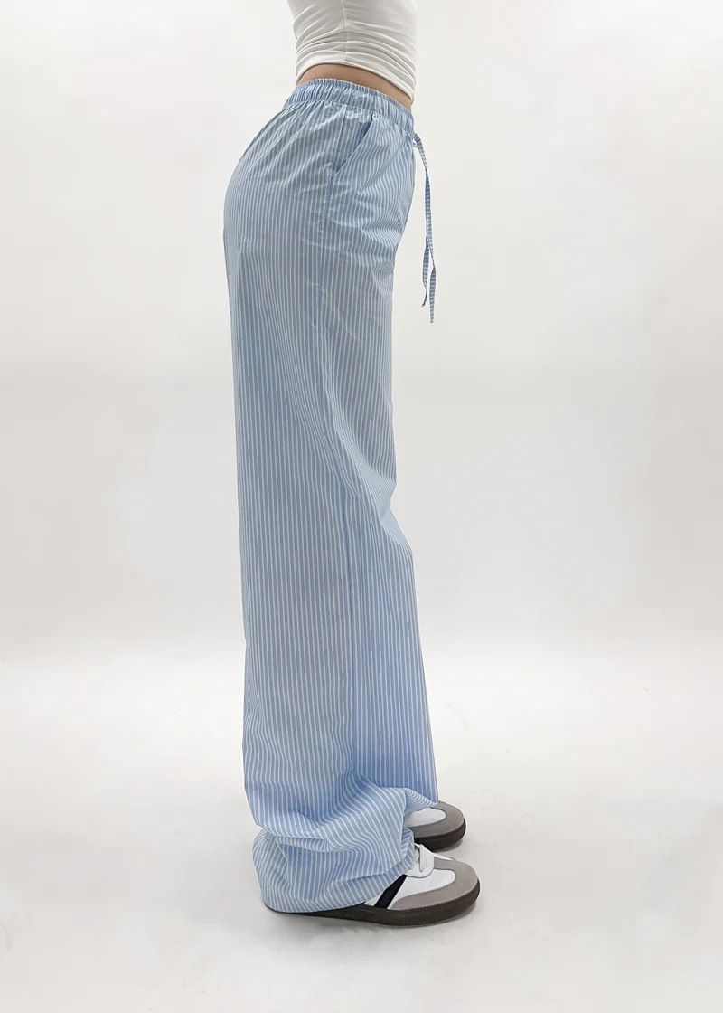 Ensemble 2 pièces pour femme, chemise décontractée à col rayé, bretelles simples et pantalon large, nouvelle collection 2025_voghion.com