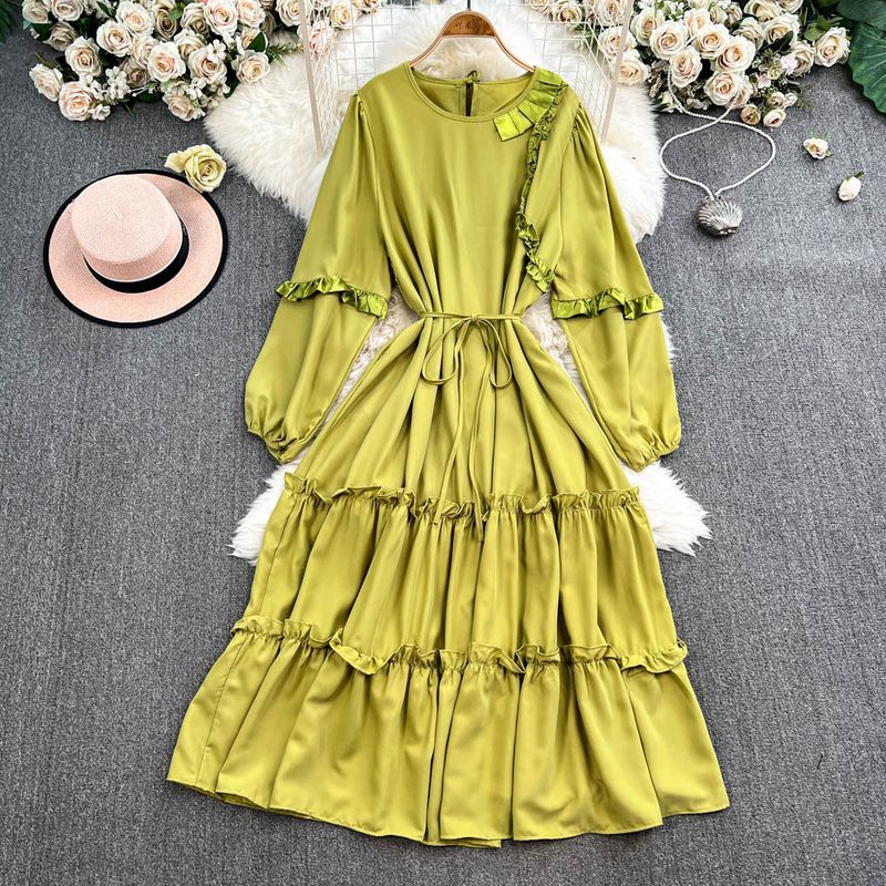 Mode High-End-Dame Langarm Rundhals Taille Abnehmen Spitze A-Linie glänzend glänzend Kleid_voghion.com