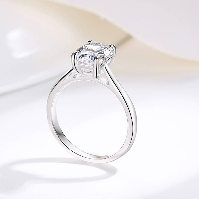 Sterling Sëlwer Ring Fir Fraen Populär Eeërfërmeg Diamant 7*9mm Anti Echt Diamant Spezialfërmeg Diamant Ring_voghion.com