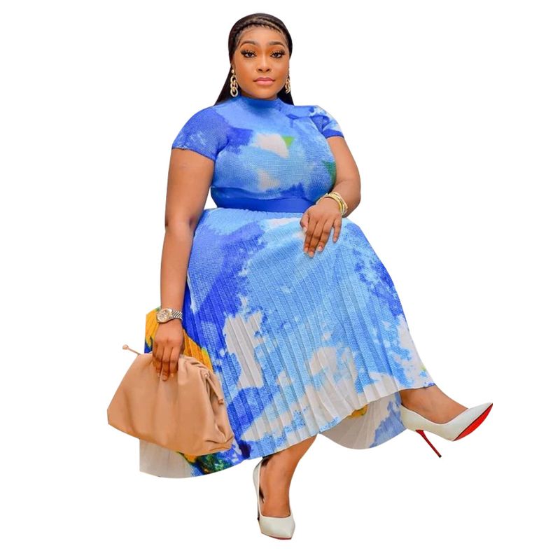 Ženska obleka z okroglim izrezom in kratkimi rokavi, potiskanim nagubanim krilom_voghion.com