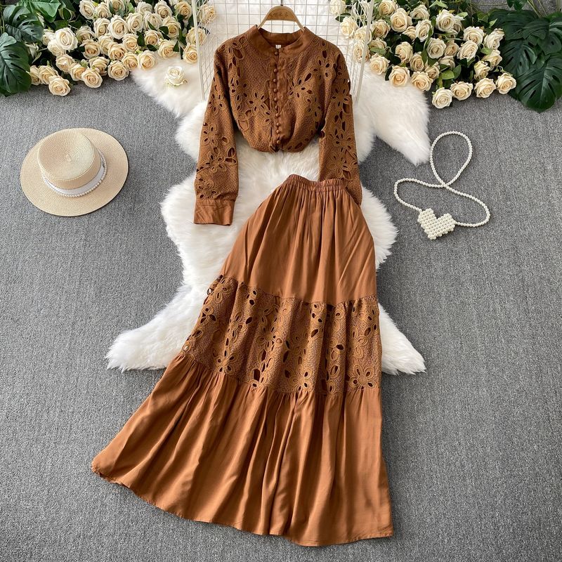 Elegante camicetta in pizzo con collo alto e gonna patchwork attillata – Completo sofisticato in due pezzi per donna_voghion.com