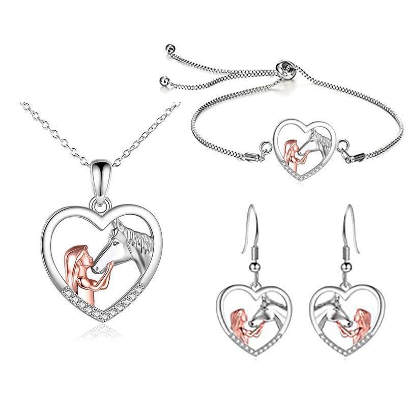 Collana con ciondolo a forma di cuore a forma di clavicola, regalo per amante, con ragazza e cavallo_voghion.com