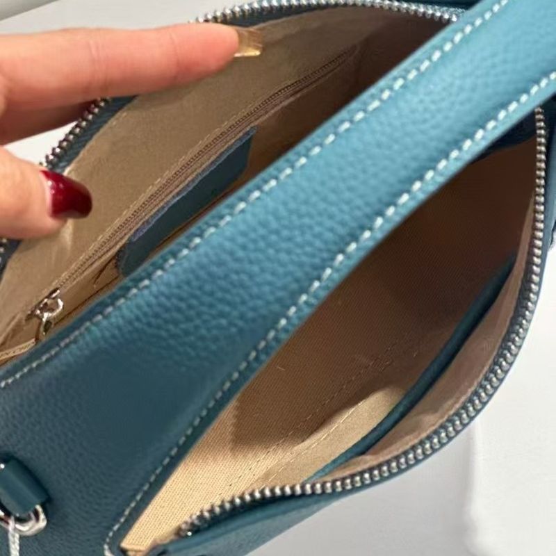Handbag 2025 New Fashion Single Shoulder Crossbody Small Square Genuine Leather Women's Niche Design Dumpling Bag_voghion.com