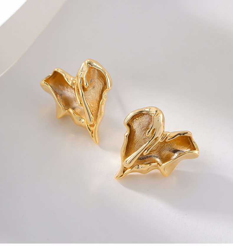 Women's earrings fragrant heart-shaped earrings for women, high-end niche design, light luxury temperament earrings, small and versatile earrings_voghion.com
