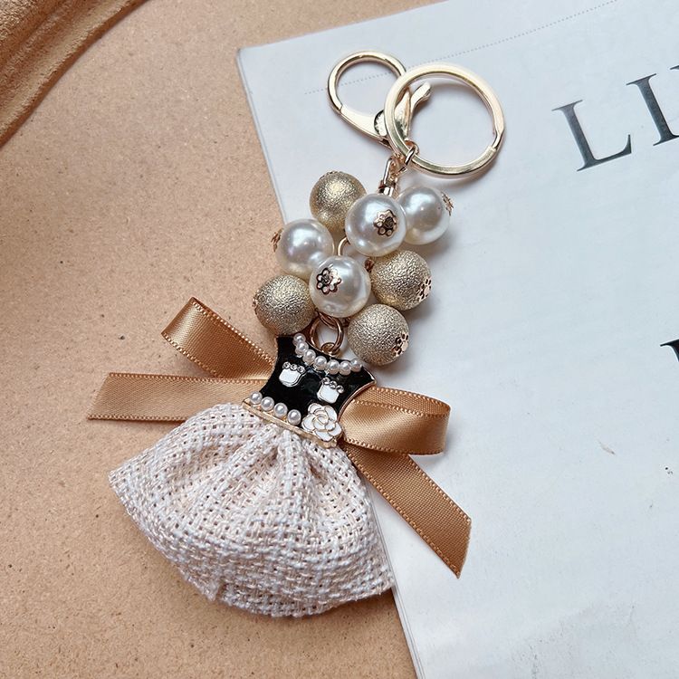 Portachiavi per auto, ciondolo per borsa, stile regina, con perle e grappolo d'uva, alla moda_voghion.com