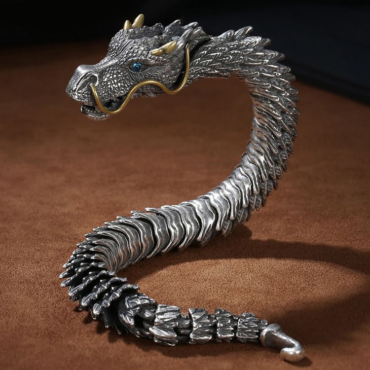 Rainy Bracelet For Men, Bold Trendy Men's Bracelet, Dragon Bone Minimalist Style With A Sense Of Sophistication_voghion.com
