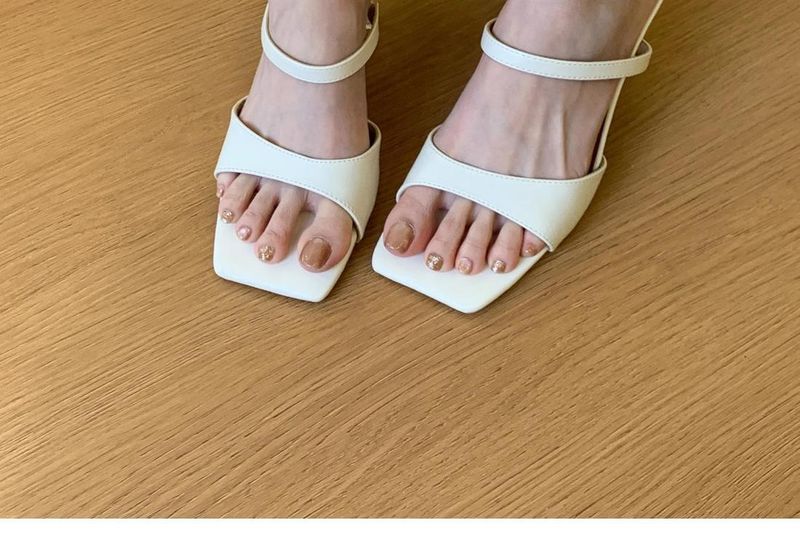 Franse stijl 2025 zomer nieuwe eenvoudige en modieuze sandalen voor dames zomer, één woord open teen stiletto hakken_voghion.com